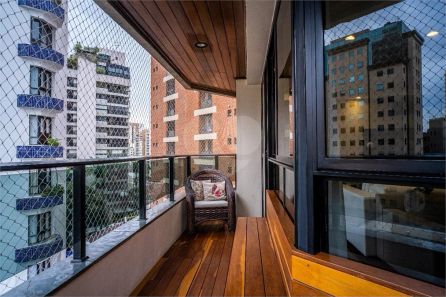 Apartamento com 4 Quartos à venda, 210m² no Vila Uberabinha, São Paulo