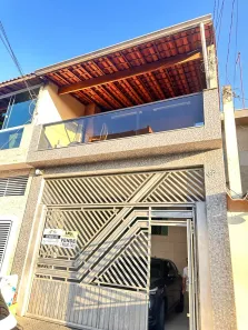 Sobrado com 4 Quartos à venda, 205m² no Vila Nogueira, Diadema