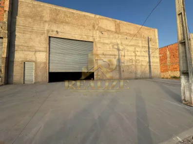 Galpão/Depósito/Armazém com 2 Quartos para alugar, 600m² no Centro, Davinópolis