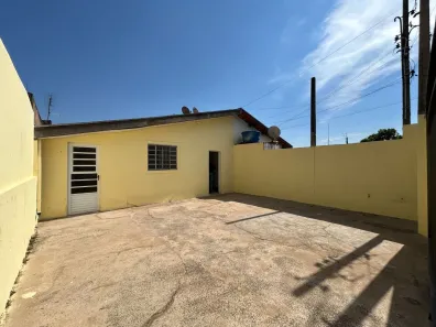 Casa com 2 Quartos para alugar, 72m² no São Benedito, Americana