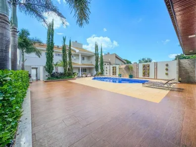 Sobrado com 4 Quartos à venda, 352m² no Recanto Tropical, Cascavel