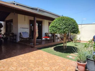 Casa com 4 Quartos à venda, 218m² no Jardim Britânia, Caraguatatuba