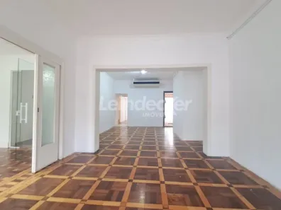 Sala Comercial para alugar, 355m² no São João, Porto Alegre