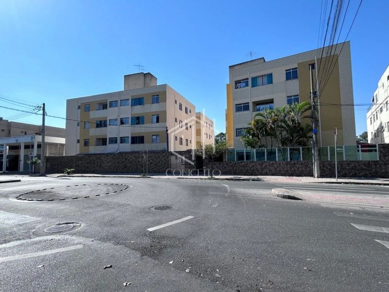 Apartamento com 3 quartos — Planalto, Belo Horizonte