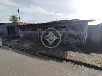 Casa com 3 Quartos à venda, 348m² no Setor Garavelo, Aparecida de Goiânia