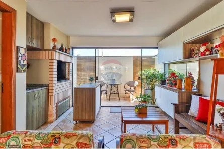 Casa de Condomínio com 3 Quartos à venda, 177m² no Ipanema, Porto Alegre