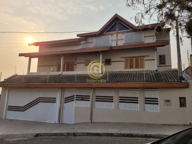 Sobrado com 3 Quartos à venda, 375m² no Jardim Terras de São João, Jacareí