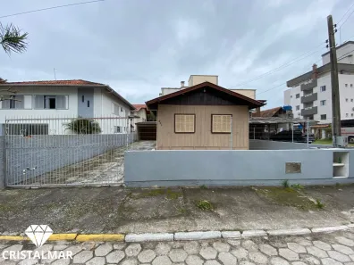 Lote/Terreno à venda, 253m² no Bombas, Bombinhas