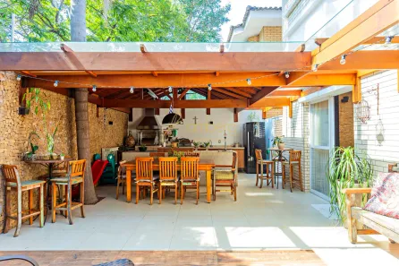 Casa de Condomínio com 4 Quartos à venda, 210m² no Campo Belo, São Paulo