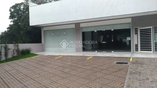 Ponto Comercial à venda, 373m² no Charqueadas, Caxias do Sul