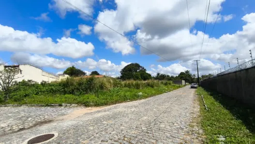 Lote/Terreno à venda, 580m² no Emaús, Parnamirim