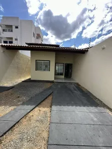 Casa com 2 Quartos para alugar, 175m² no Belchior, Sobral