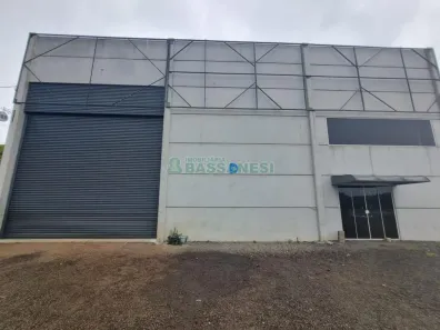 Galpão/Depósito/Armazém para alugar, 830m² no Brandalise, Flores da Cunha