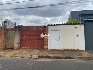 Lote/Terreno à venda, 264m² no Granada, Uberlândia
