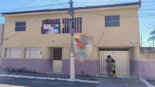 Casa com 8 Quartos à venda, 325m² no Santos Reis, Natal