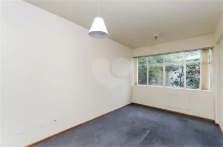 Sala Comercial para venda ou aluguel, 33m² no Petrópolis, Porto Alegre