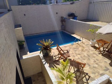 Casa com 4 Quartos à venda, 210m² no Conjunto Califórnia, Belo Horizonte