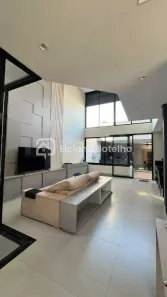 Casa com 4 Quartos para alugar, 224m² no Minas Gerais, Uberlândia