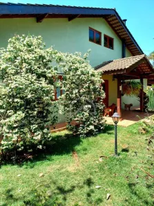 Fazenda/Sítio com 3 Quartos à venda, 280m² no Jardim Estância Brasil, Atibaia
