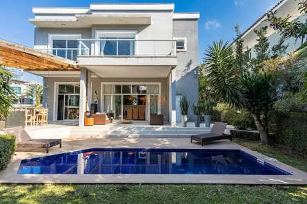Casa de Condomínio com 4 Quartos à venda, 382m² no Cidade Industrial, Curitiba