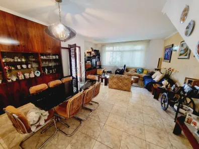 Sobrado com 4 Quartos à venda, 315m² no Vila Moinho Velho, São Paulo