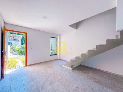 Sobrado com 2 Quartos à venda, 77m² no Velha Central, Blumenau