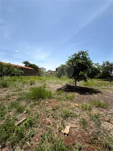 Lote/Terreno à venda, 304m² no Jardim do Carmo, Araraquara