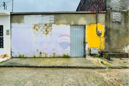 Casa com 2 Quartos à venda, 72m² no Santos Dumont, Maceió