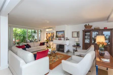 Casa de Condomínio com 4 Quartos para venda ou aluguel, 324m² no Três Figueiras, Porto Alegre