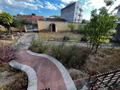 Imóvel Comercial com 5 Quartos à venda, 323m² no Maurício de Nassau, Caruaru