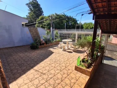 Casa com 2 Quartos à venda, 172m² no Jardim Nova Época, Araraquara