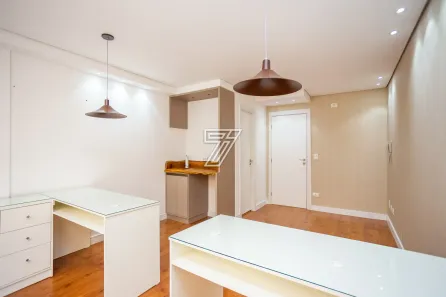 Sala Comercial à venda, 21m² no Centro, Curitiba