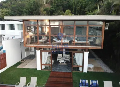 Casa com 6 Quartos para alugar, 300m² no Cabeçudas, Itajaí