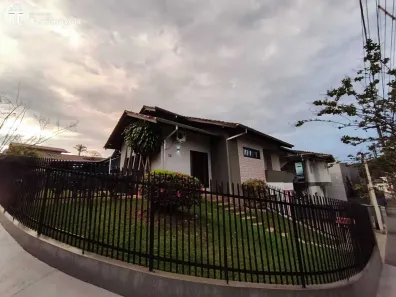 Casa com 4 Quartos à venda, 320m² no Glória, Joinville