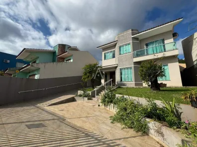 Sobrado com 6 Quartos para alugar, 422m² no Parque São Paulo, Cascavel