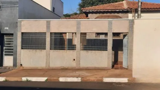 Casa com 2 Quartos à venda, 117m² no Centro, Cosmópolis