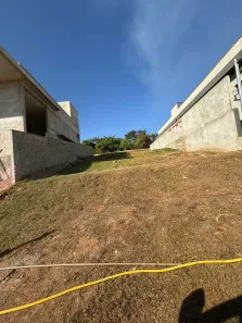 Lote/Terreno à venda, 300m² no Jardins Barcelona, Senador Canedo