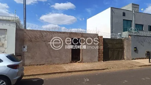 Lote/Terreno à venda, 360m² no Jardim do Lago, Uberaba