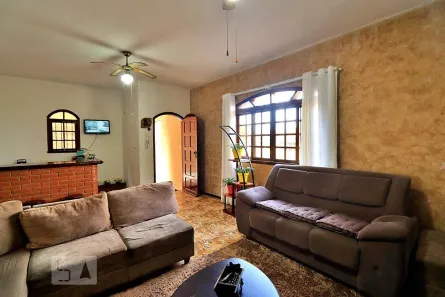 Casa com 3 Quartos à venda, 300m² no Vila Aquilino, Santo André