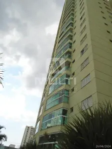 Apartamento com 3 Quartos para alugar, 110m² no Centro, Uberlândia