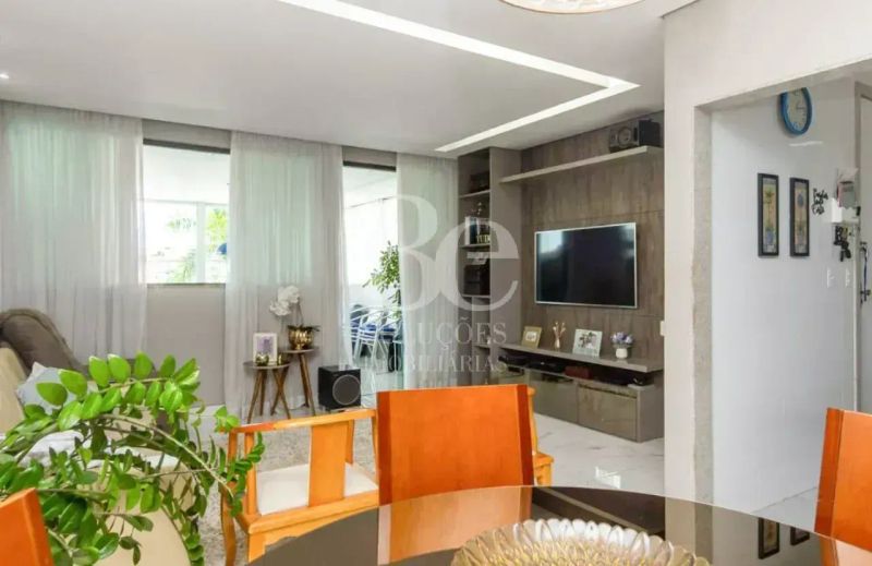 Casa com 3 quartos — Santa Amélia, Belo Horizonte