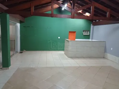 Sobrado com 3 Quartos à venda, 169m² no Jardim Santa Júlia (Vila Xavier), Araraquara