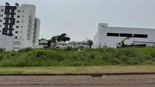 Lote/Terreno à venda, 800m² no Jardins, Chapecó