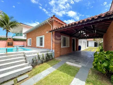 Casa de Condomínio com 4 Quartos à venda, 235m² no Jardim Acapulco, Guarujá