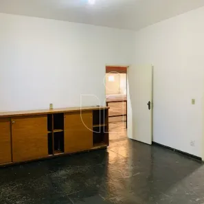 Imóvel Comercial para alugar, 1300m² no Parque das Indústrias, Marília