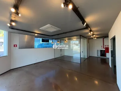 Ponto Comercial para alugar, 200m² no Fundinho, Uberlândia