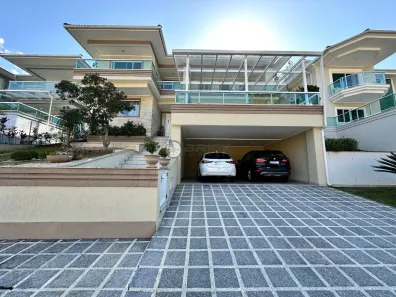 Casa com 4 Quartos à venda, 286m² no Pimenteiras, Teresópolis