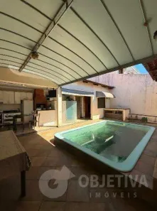 Casa com 3 Quartos à venda, 186m² no Alto Umuarama, Uberlândia