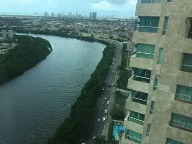 Apartamento com 4 Quartos para alugar, 276m² no Ilha do Retiro, Recife