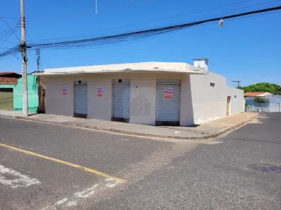 Ponto Comercial para alugar, 60m² no Presidente Roosevelt, Uberlândia